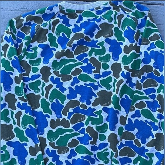 Lacoste LIVE crew neck hooded sweatshirt has an archived design for any style! - Picture 7 of 7